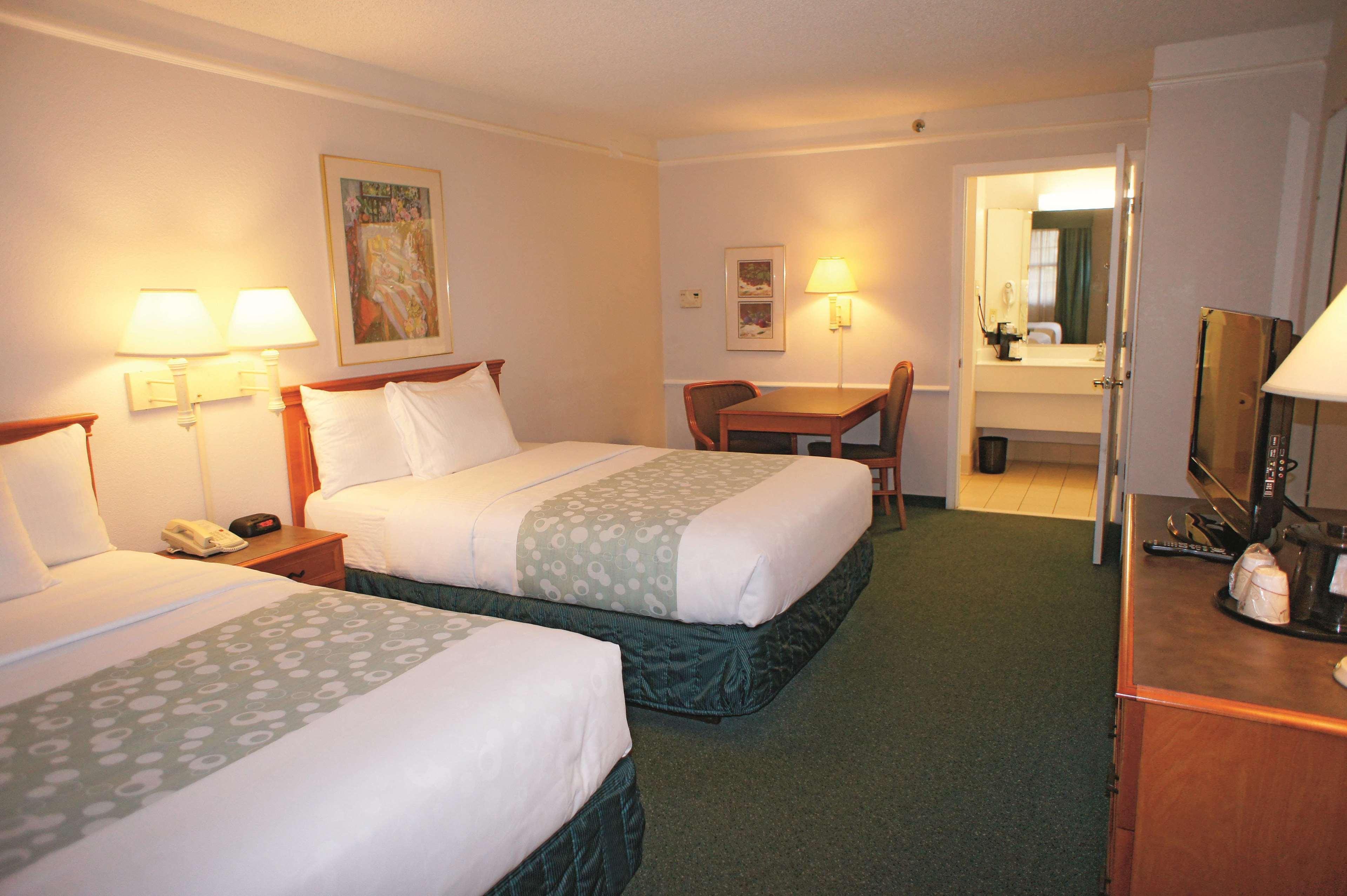 Days Inn By Wyndham San Diego Vista Esterno foto