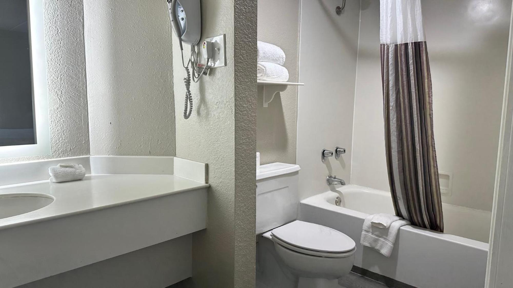 Days Inn By Wyndham San Diego Vista Esterno foto