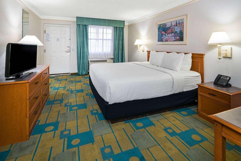 Days Inn By Wyndham San Diego Vista Camera foto