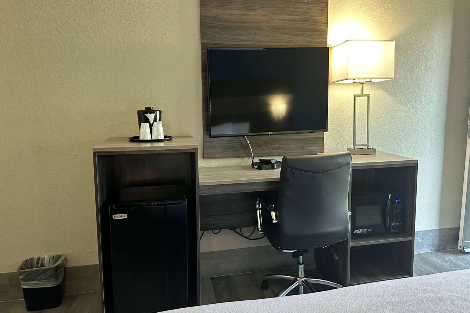 Days Inn By Wyndham San Diego Vista Esterno foto